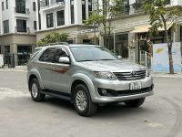 Xe Toyota Fortuner 2.7V 4x4 AT 2014