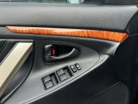 Xe Toyota Camry 2.0E 2010