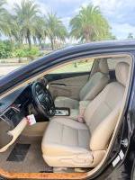 Xe Toyota Camry 2.0E 2012