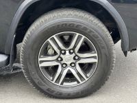 Xe Toyota Fortuner 2.7V 4x2 AT 2020