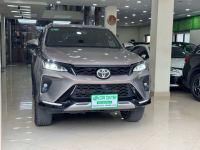 Xe Toyota Fortuner Legender 2.4L 4x2 AT 2022