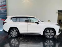 Xe Lexus LX 600 Urban 2023