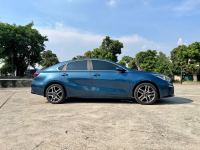 Xe Kia Cerato 1.6 AT Luxury 2021