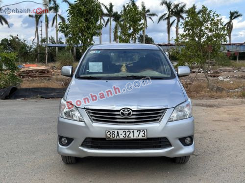 Toyota Innova G 2012