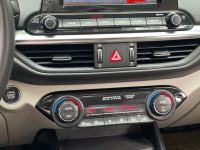 Xe Kia Cerato 1.6 AT Luxury 2021