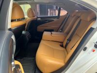 Xe Lexus LS 460L 2016
