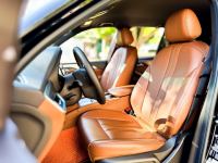 Xe VinFast Lux SA 2.0 Premium 2.0 AT 2020