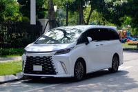 Xe Lexus LM 500h 2024