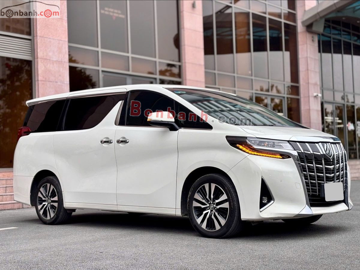 Toyota Alphard Luxury Executive Lounge 2021