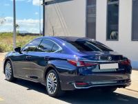 Xe Lexus ES 250 2025