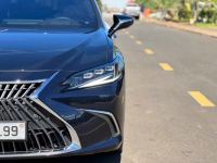 Xe Lexus ES 250 2025