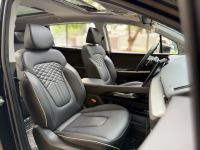 Xe Hyundai Custin Cao Cấp 2.0T 2023