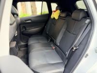 Xe Toyota Corolla Cross 1.8V 2024