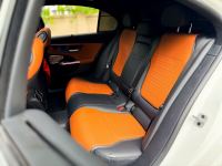 Xe Mercedes Benz C class C300 AMG 2022