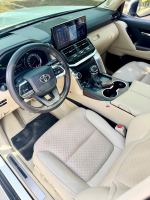 Xe Toyota Land Cruiser 3.5 V6 2023