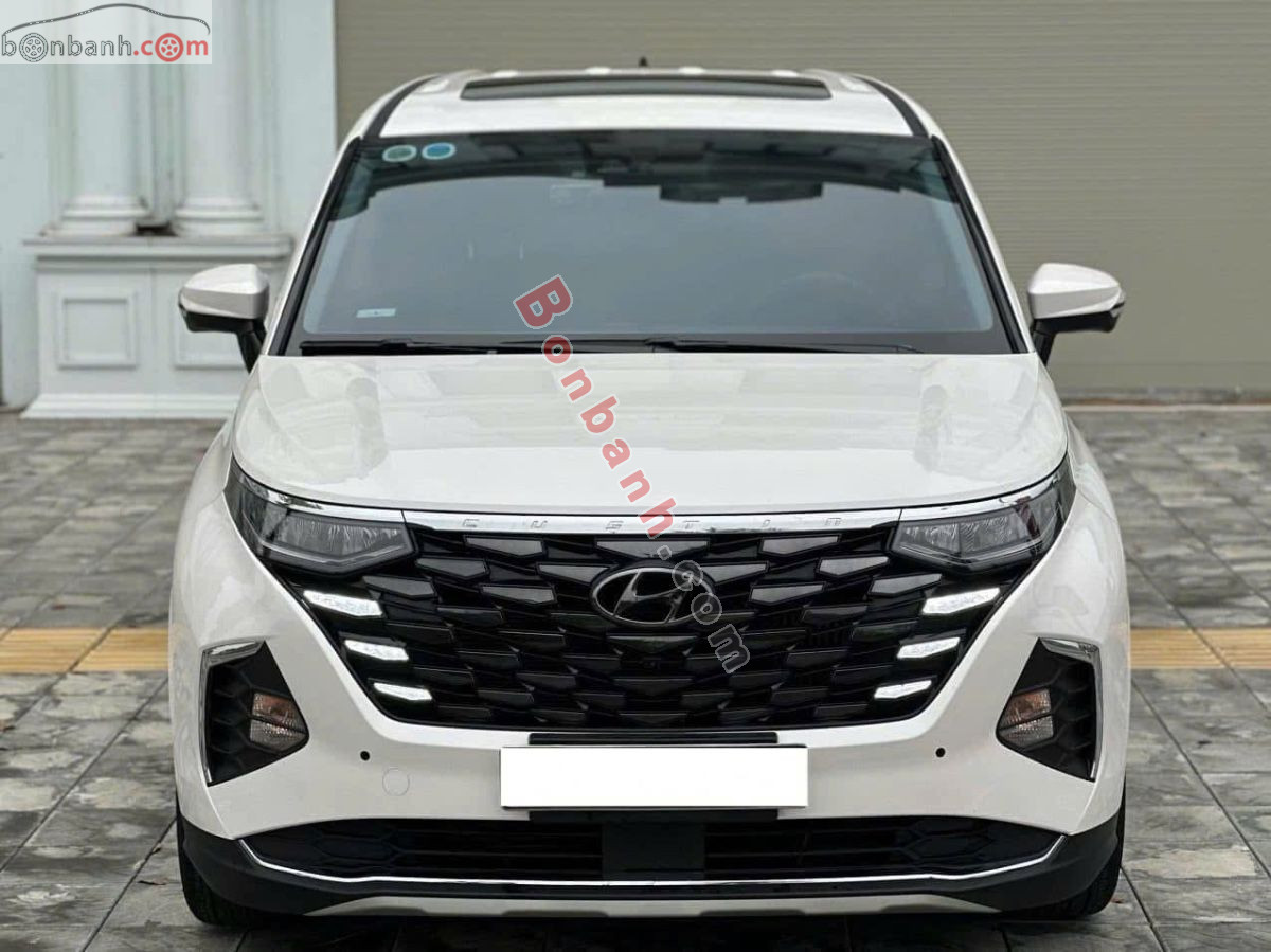 Hyundai Custin Cao Cấp 2.0T 2023