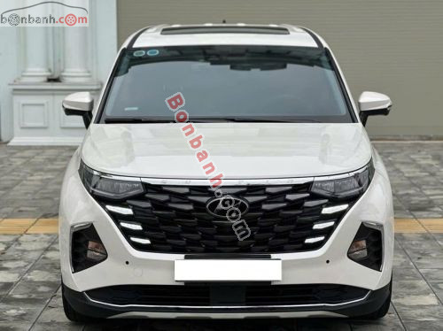 Hyundai Custin Cao Cấp 2.0T 2023