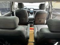 Xe Hyundai Custin Cao Cấp 2.0T 2023