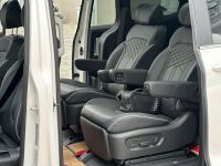 Xe Hyundai Custin Cao Cấp 2.0T 2023