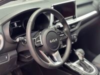 Xe Kia K3 Premium 2.0 AT 2025