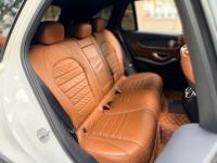 Xe Mercedes Benz GLC 300 4Matic 2017