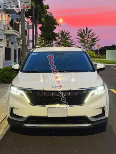 Kia Carnival Luxury 2.2D 2024