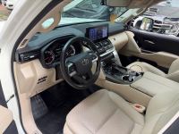 Xe Toyota Land Cruiser 3.5 V6 2024