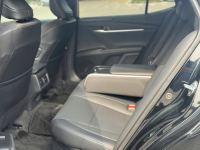 Xe Toyota Camry 2.5 HEV Top 2025