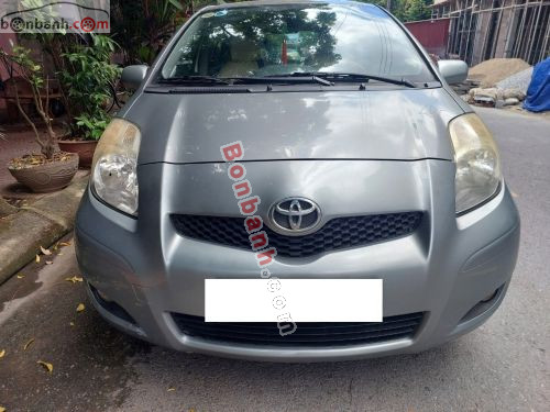 Toyota Yaris 1.0 MT