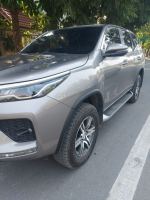 Xe Toyota Fortuner 2.4L 4x2 MT 2022