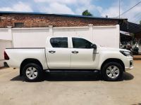 Xe Toyota Hilux 2.4E 4x2 AT 2020