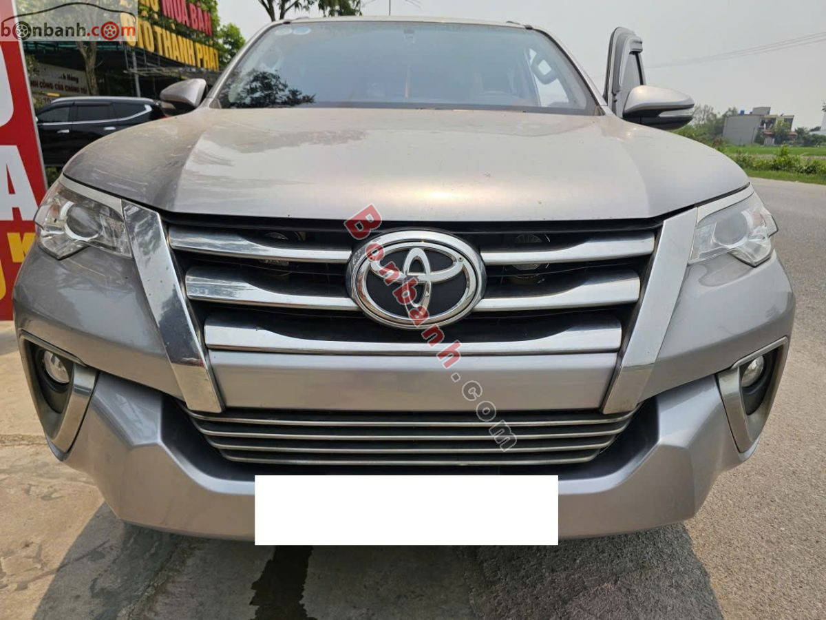 Toyota Fortuner 2.4G 4x2 MT