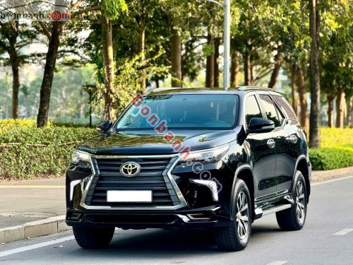 Toyota Fortuner 2.7V 4x4 AT 2017