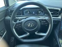 Xe Hyundai Custin Tiêu Chuẩn 1.5T 2023