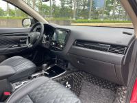 Xe Mitsubishi Outlander Premium 2.0 CVT 2022