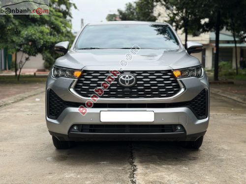 Toyota Innova Cross 2.0V CVT 2025