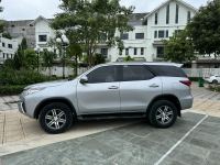 Xe Toyota Fortuner 2.7V 4x2 AT 2017