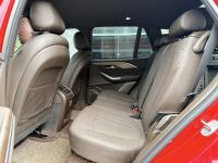 Xe VinFast Lux SA 2.0 Base 2.0 AT 2021