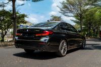 Xe BMW 520i 2022