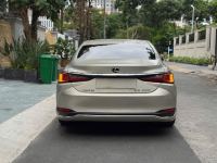 Xe Lexus ES 250 2019