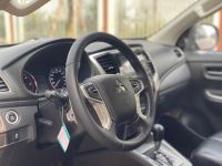 Xe Mitsubishi Triton 4x2 AT Mivec Premium 2019