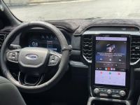 Xe Ford Everest Titanium Plus 2.0L 4x4 AT 2025