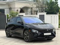 Xe VinFast VF7 Plus AWD 2024