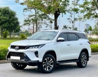 Xe Toyota Fortuner Legender 2.4L 4x2 AT 2022