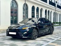 Xe Toyota Camry 2.0Q 2024