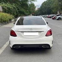 Xe Mercedes Benz C300 AMG 2020