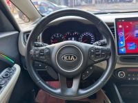 Xe Kia Rondo GAT Deluxe 2020