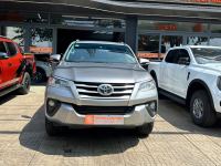 Xe Toyota Fortuner 2.4G 4x2 MT 2017
