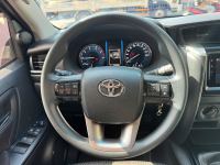 Xe Toyota Fortuner 2.4G 4x2 MT 2020