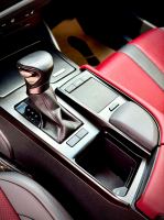 Xe Lexus ES 250 F Sport 2022